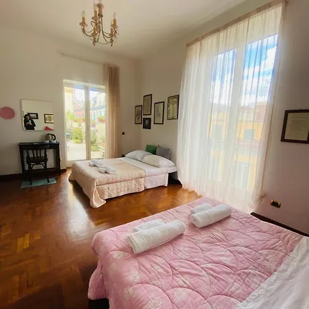 La Casa Sui Tetti 2 Guest house 3*